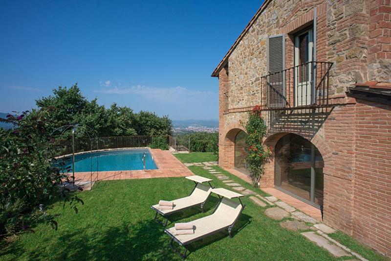 Villa Mandorlo - Pomaio Wines & Hospitality Arezzo Exterior foto